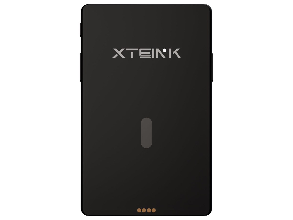 Punggung Xteink X4 Pro hitam dengan logo XTEINK dan empat pin cas di bagian bawah